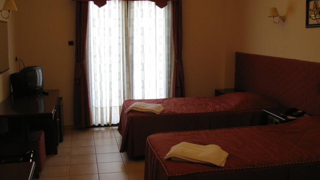 Diakonia Hotel Tesalonika Ruang foto